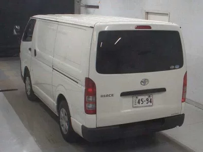 Toyota HIACE VAN
