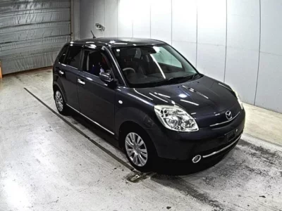 Mazda VERISA