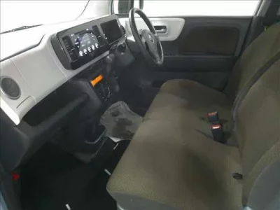Suzuki MRWAGON