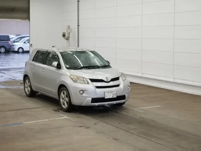Toyota IST