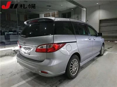 Nissan LAFESTA