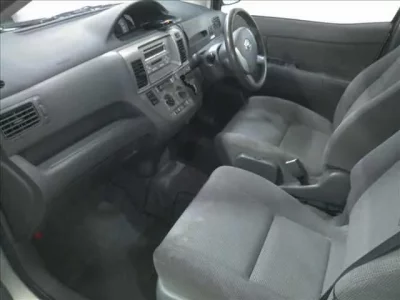 Toyota RAUM