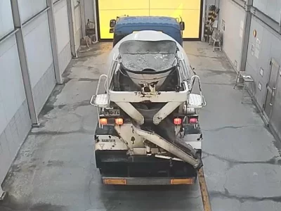 Isuzu TRUCK
