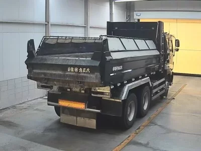 Isuzu TRUCK