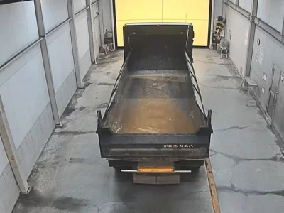 Isuzu TRUCK