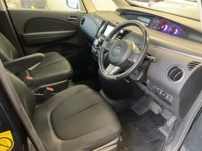 Mazda BIANTE