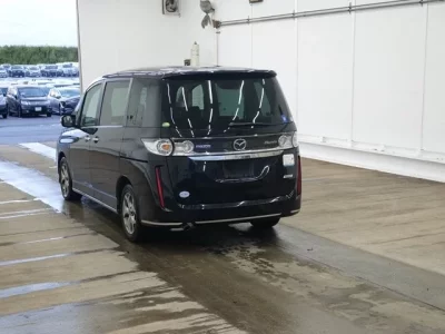 Mazda BIANTE