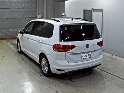 Volkswagen GOLF TOURAN
