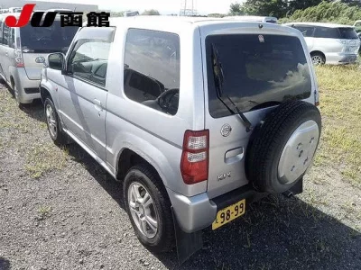 Nissan KIX