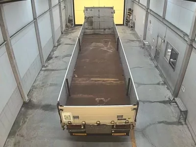 Isuzu TRUCK