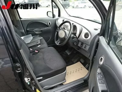 Daihatsu MOVE LATTE