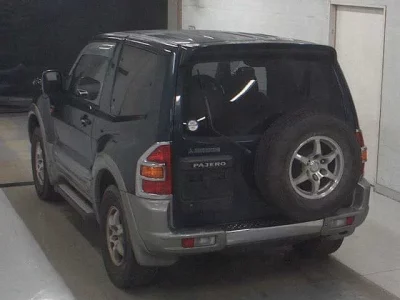 Mitsubishi PAJERO