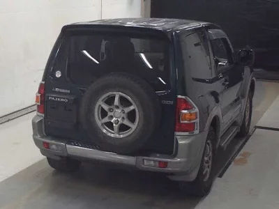 Mitsubishi PAJERO