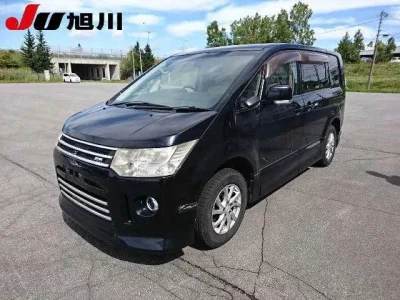 Mitsubishi DELICA D5