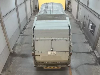 Isuzu TRUCK