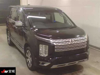 Mitsubishi DELICA D5