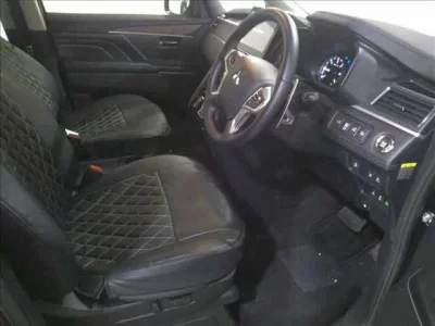 Mitsubishi DELICA D5