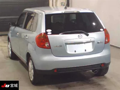 Mazda VERISA
