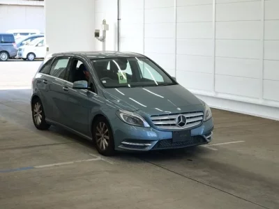 Mercedes-Benz B CLASS