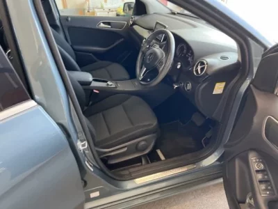 Mercedes-Benz B CLASS