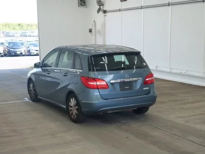 Mercedes-Benz B CLASS