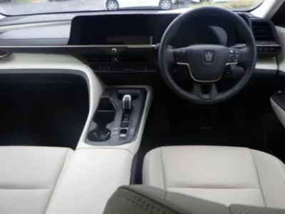 Toyota CROWN CROSSOVER