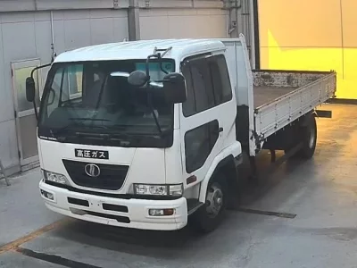 Nissan CONDOR