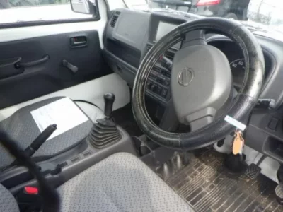 Nissan CLIPPER TRUCK