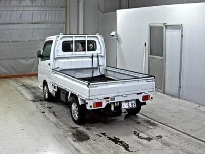 Nissan CLIPPER TRUCK