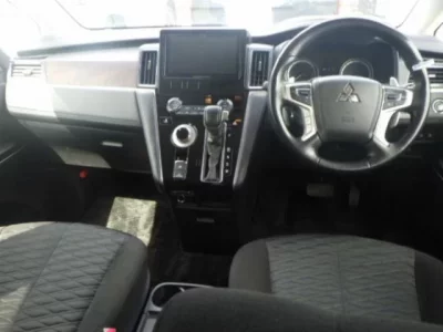 Mitsubishi DELICA D5
