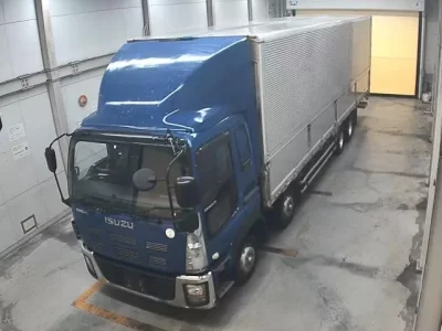 Isuzu TRUCK
