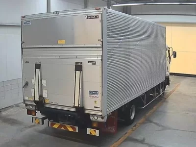 Isuzu FORWARD
