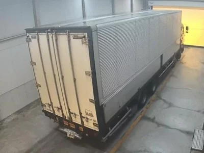 Isuzu TRUCK