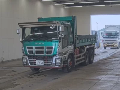Isuzu GIGA