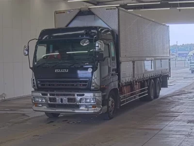 Isuzu GIGA