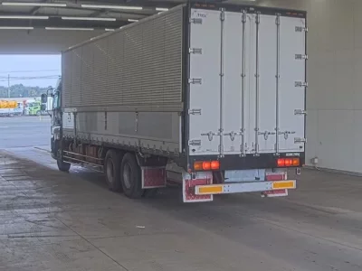 Isuzu GIGA