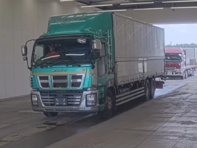 Isuzu GIGA