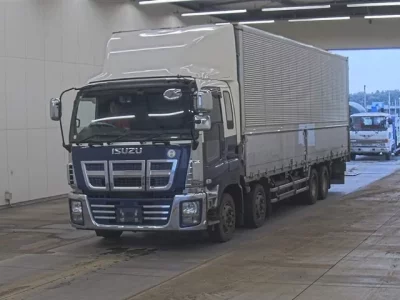 Isuzu GIGA