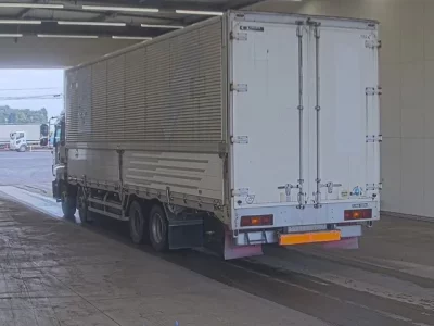 Isuzu GIGA
