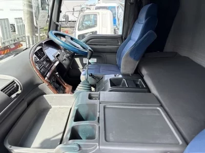 Isuzu GIGA