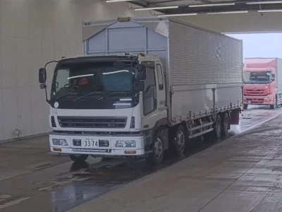 Isuzu GIGA