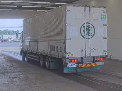 Isuzu GIGA