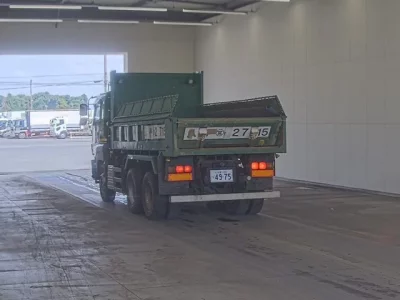 Isuzu GIGA