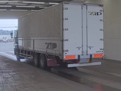 Isuzu GIGA
