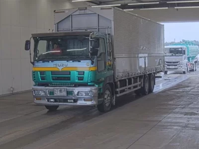 Isuzu GIGA