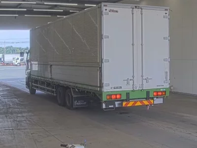 Isuzu GIGA