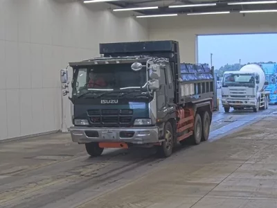 Isuzu GIGA