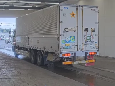 Isuzu GIGA