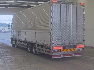 Isuzu GIGA
