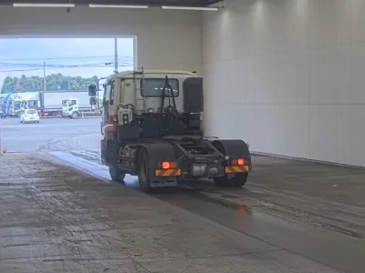 Isuzu GIGA